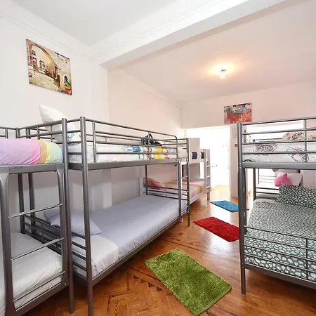 Star Albergue *